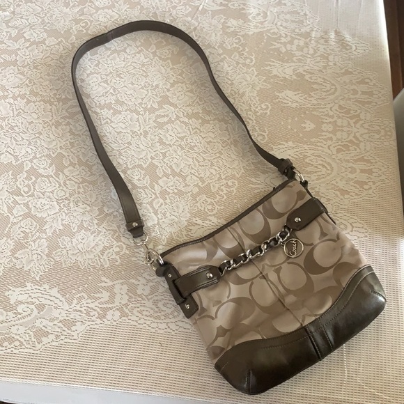 • FINAL - Authentic Coach purse • - Picture 11 of 11